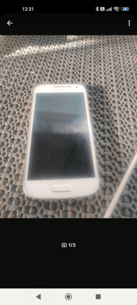 Samsung  Galaxy S4 mini GT-I9195- – Weiss (Ohne Simlock) Smartphone