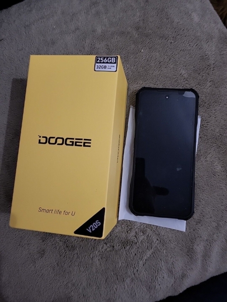 Doogee V20S(2024) Rugged Smartphone 5G 32GB+256GB AMOLED Rear Display Android 13