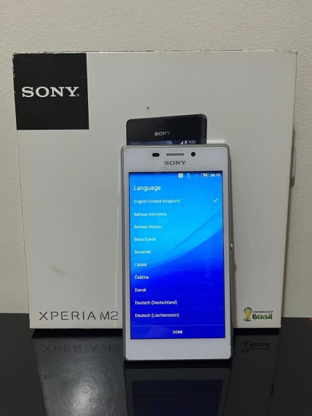 Sony Xperia M2 Smartphone in weiß D2303 8GB – gebraucht läuft mit Karton