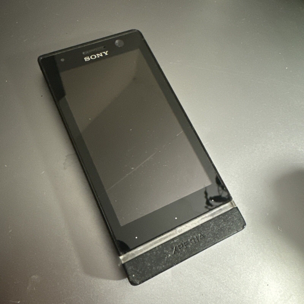 Sony Xperia ST25i 4GB Smartphone – schwarz –