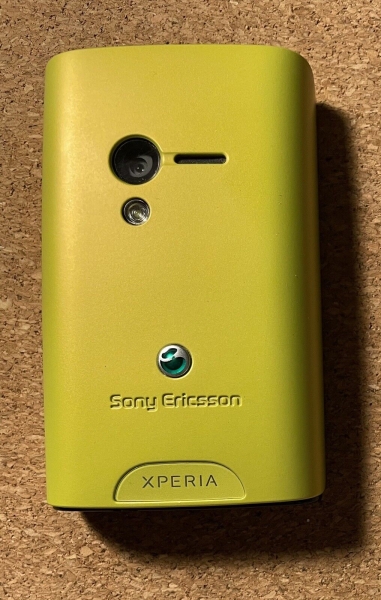 Sony Ericsson Xperia E10i – Selten Gelb / Schwarz