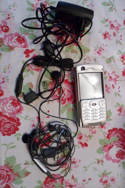 SONY ERICSSON P990i-Premium OVP Smartphone Handy Retro Sammler retro vintage