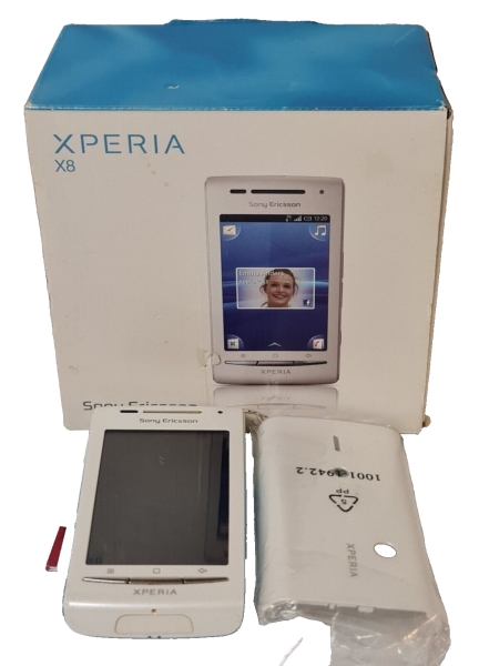 Sony Ericsson Xperia X8 E15i Smartphone O2