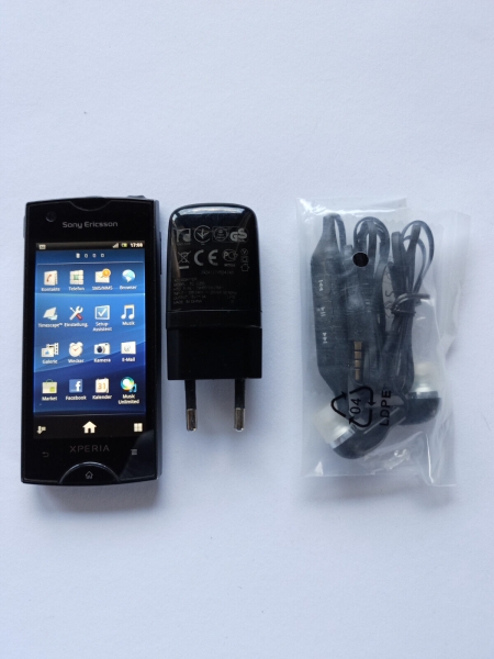 Sony Ericsson  Xperia Ray ST18i – Smartphone – Schwarz – Ohne Simlock