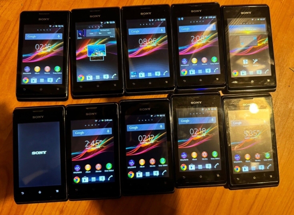 10 x Sony Ericsson XPERIA E C1505 – Schwarz Smartphone