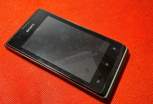 Sony Ericsson XPERIA E C1505 – Smartphone schwarz (entsperrt)