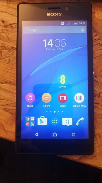 Sony Xperia M2 Handy Smartphone Handy. Schwarz. Modell: D2303 auf EE verschlossen