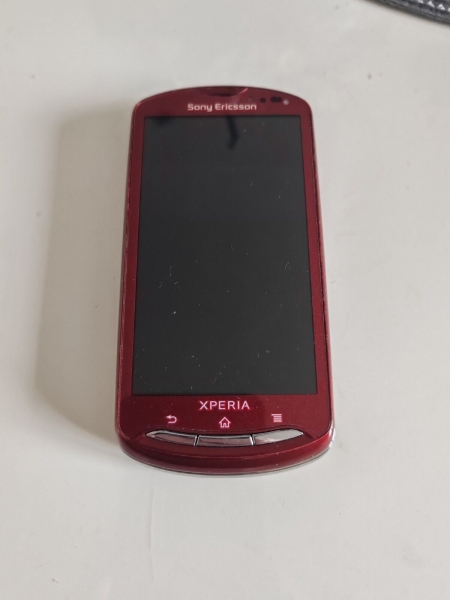 Sony Ericsson  Xperia pro MK16i – Rot (Ohne Simlock) Smartphone