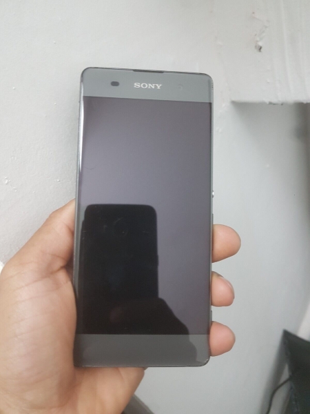 Sony Xperia XA F3111 – 16 GB – graphitschwarz (entsperrt) Smartphone 4G