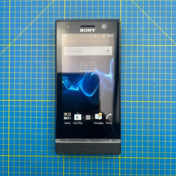 Sony Xperia ST25i 4GB Smartphone – schwarz – entsperrt