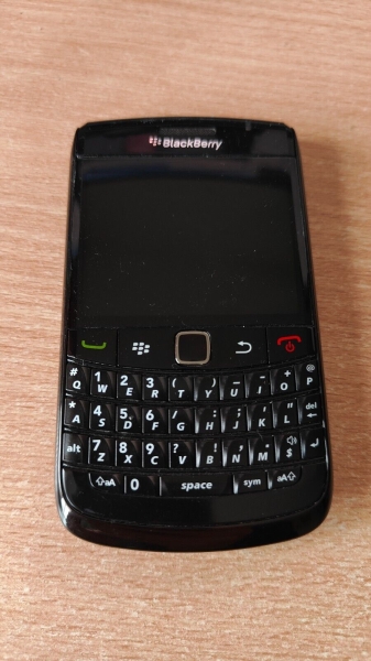 BlackBerry Bold 9780 schwarz (entsperrt) Smartphone Bildschirm leuchtet auf, funktioniert aber nicht