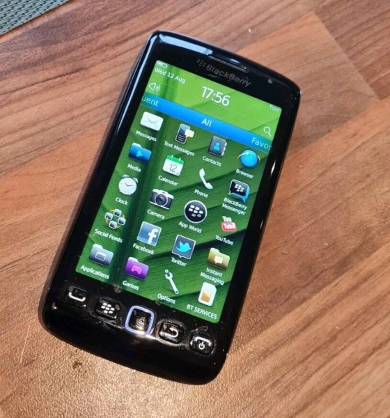 BlackBerry Torch 9860 – Entsperrt