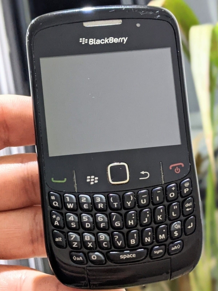 BlackBerry 8520 Curve (entsperrt) Smartphone guter Zustand mit Ladegerät