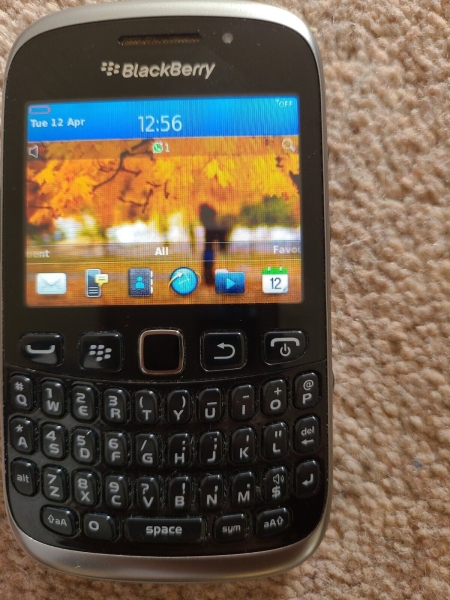 BlackBerry Curve 9320 Smartphone – Schwarz Virgin Media