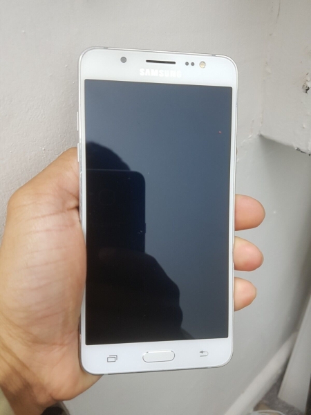 Samsung Galaxy J5 (2016)