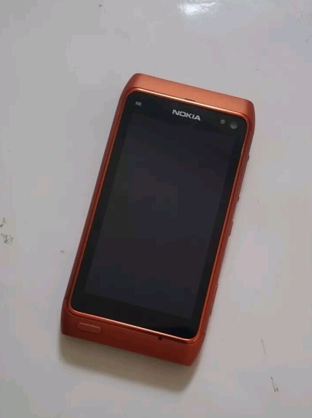 Nokia N8 Smartphone (entsperrt) Symbian orange guter Zustand