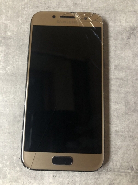 Samsung Galaxy A3 (2017) 16GB (Ohne Simlock) (Drei-Netlock) Smartphone – Gold