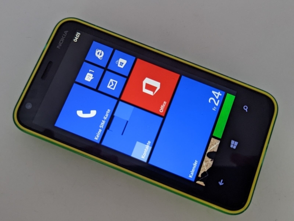 Nokia Lumia 620 8GB Lime Green Windows Phone Smartphone ✅ DEFEKT