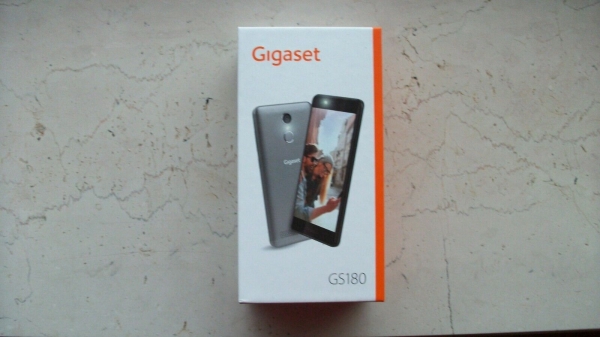 Smartphone Gigaset GS 180, 16 GB Android, 5 Zoll Display, Farbe silber, neu