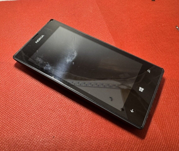 Nokia Lumia 520 blau schwarz (EE) Smartphone