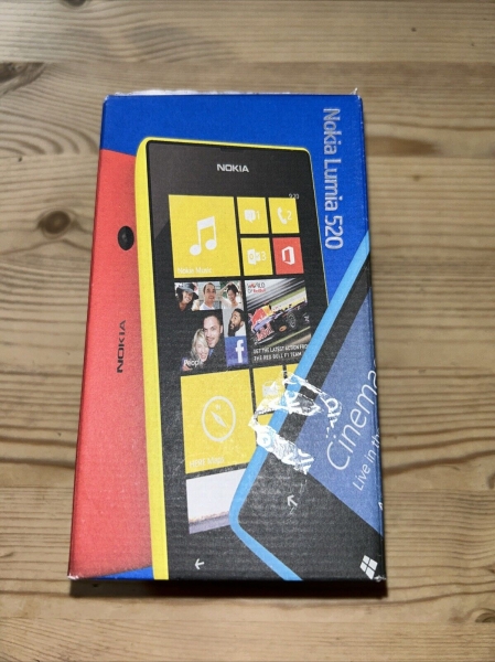 Nokia Lumia 520 8GB entsperrt Windows Smartphone Top Zustand schwarz mit Box