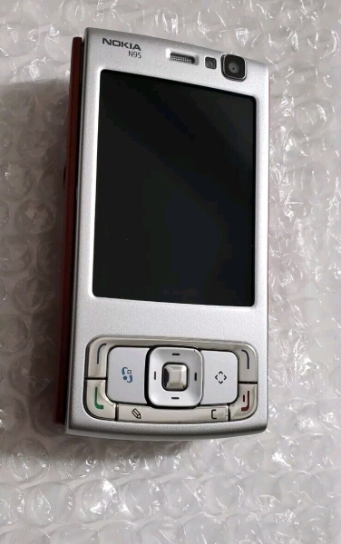 Neues Nokia N95 Smartphone (entsperrt) – rot