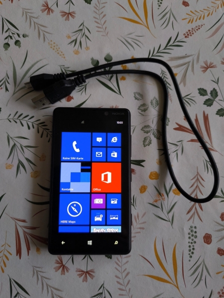 Nokia  Lumia 820 – 8GB – Schwarz (Ohne Simlock) Smartphone