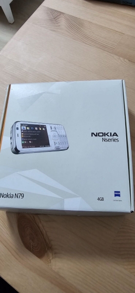 Nokia  N79 -(Ohne Simlock) Smartphone