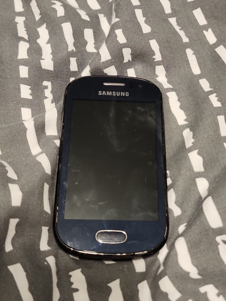 Samsung Galaxy Fame GT-S6810P – 4 GB – Smartphone blau (EE gesperrt)