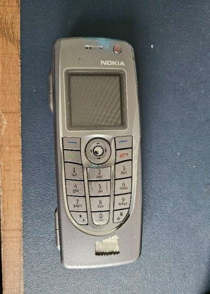 Nokia 9300 Communicator Vintage Smartphone QWERTY – Silber *RAR