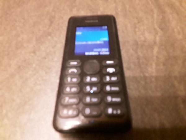 Handy Nokia 108 schwarz (Ohne Simlock) Smartphone dualsim