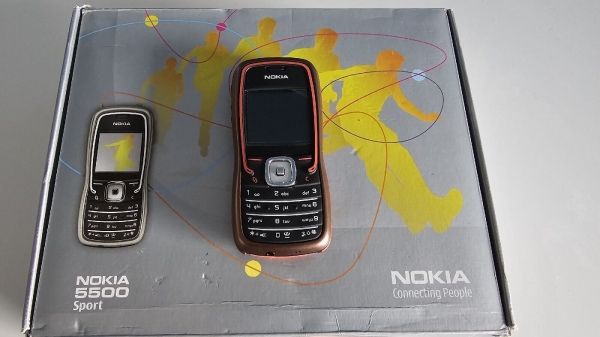 Nokia 5500 Sport – (Orange) Smartphone orange