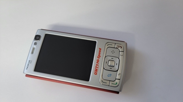 Nokia N95 – (entsperrt) Smartphone rot