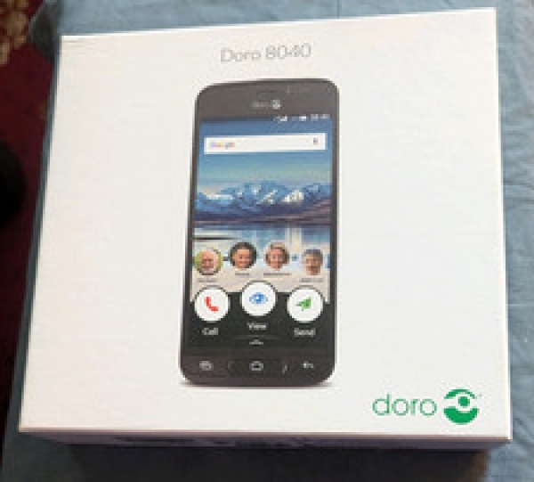 Doro 8040 (entsperrt) Smartphone für Senioren – schwarz