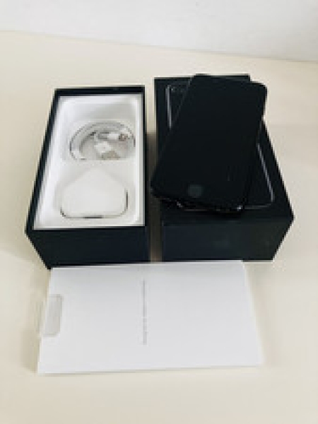 Apple iPhone 7 – 256GB – Jet Black (Entsperrt) Verpackung