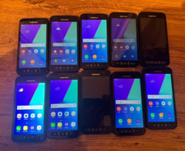 10 x Samsung Galaxy Xcover 4 schwarz robust Smartphone